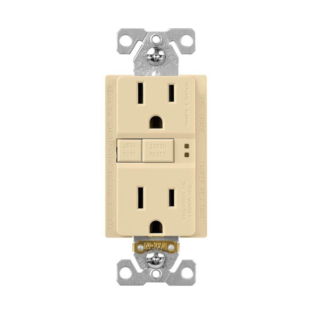 GFCI TR Self Test Duplex 15A 125V IV